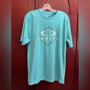 Oakley Above & Below Tee distressed logo graphic moisture-wicking mint green Lge